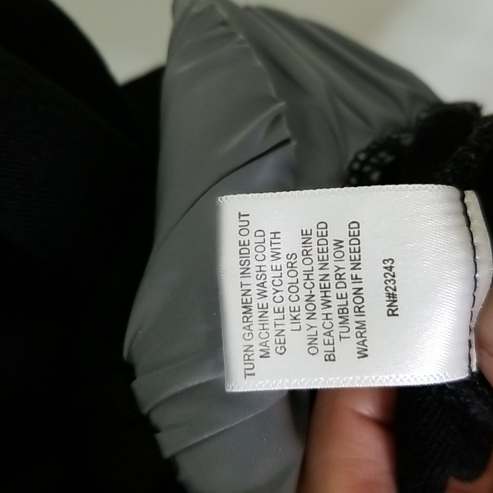 Black, crop, hooded, I am a warrior top - Picture 10 of 13